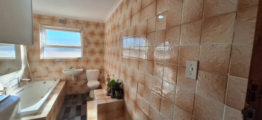 3 Bedroom Property for Sale in Lotus River Western Cape